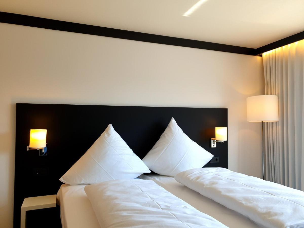 Men Hotel By Wmm Hotels Mengen Eksteriør bilde