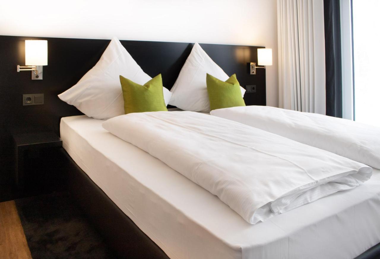 Men Hotel By Wmm Hotels Mengen Eksteriør bilde