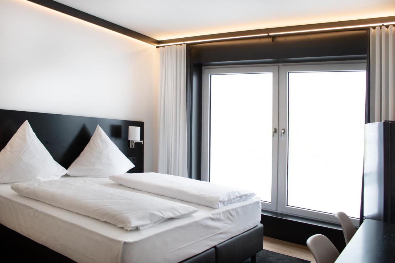 Men Hotel By Wmm Hotels Mengen Eksteriør bilde