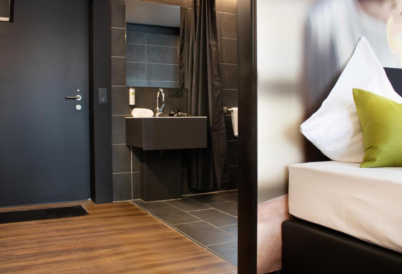 Men Hotel By Wmm Hotels Mengen Eksteriør bilde